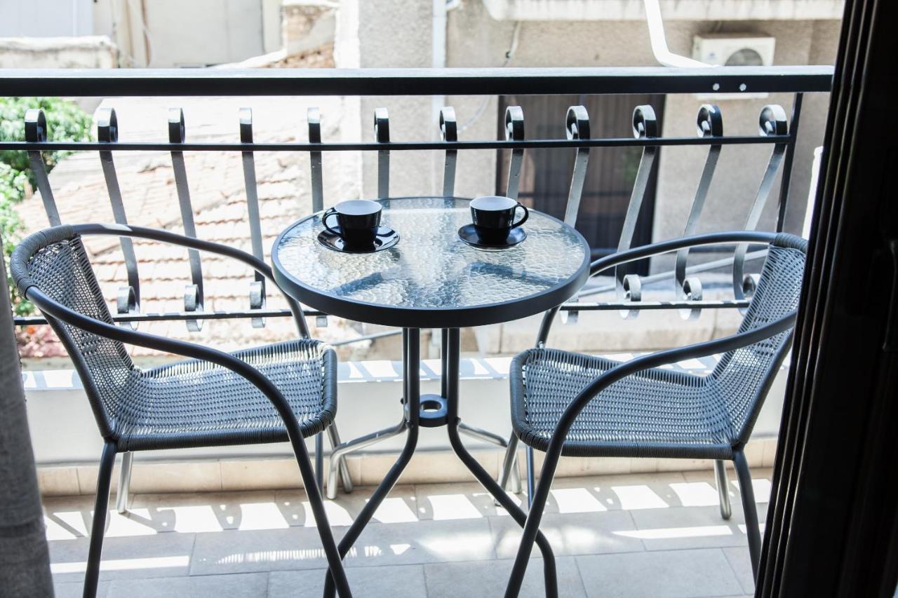 Great Apartment In พีเรียส ภายนอก รูปภาพ